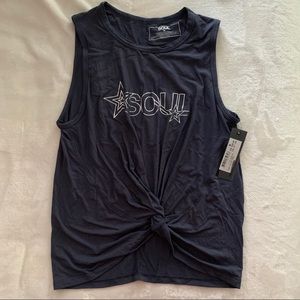 NWT Med twist front Soul Cycle slight crop top